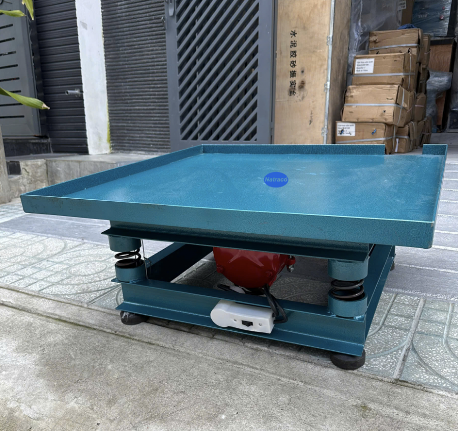 Bàn rung bê tông xi măng