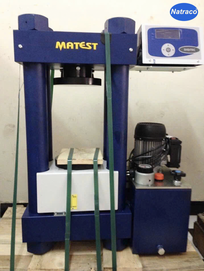 Máy nén bê tông 300 tấn