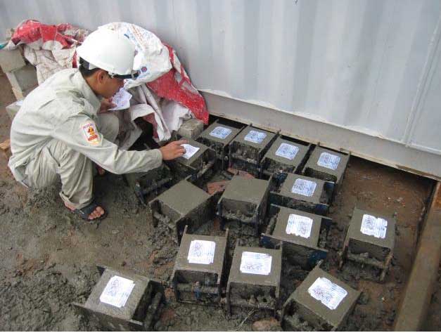 khuôn đúc mẫu bê tông lập phương