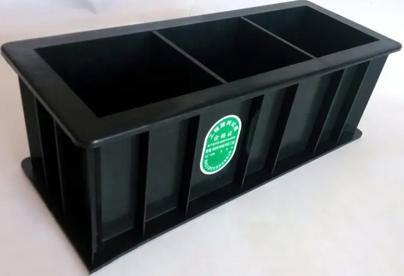 KHUÔN NHỰA ĐÚC MẪU XI MĂNG 70,7MM