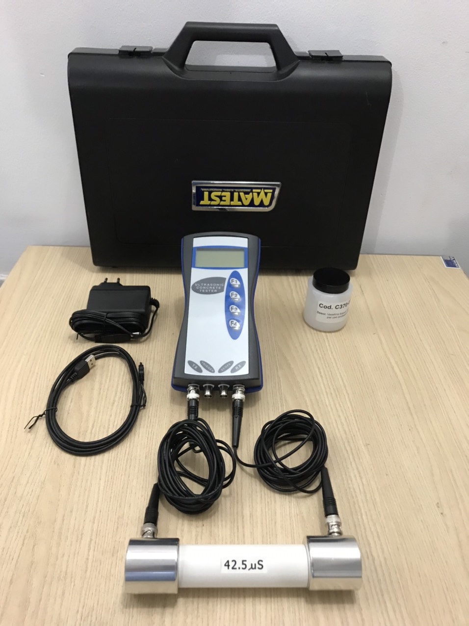 MÁY SIÊU ÂM BÊ TÔNG, MAY SIEU AM BE TONG, THIẾT BỊ SIÊU ÂM BÊ TÔNG, GIÁ MÁY SIÊU ÂM BÊ TÔNG, Bán máy siêu âm bê tông tại tp hcm, máy siêu âm khuyết tật bê tông